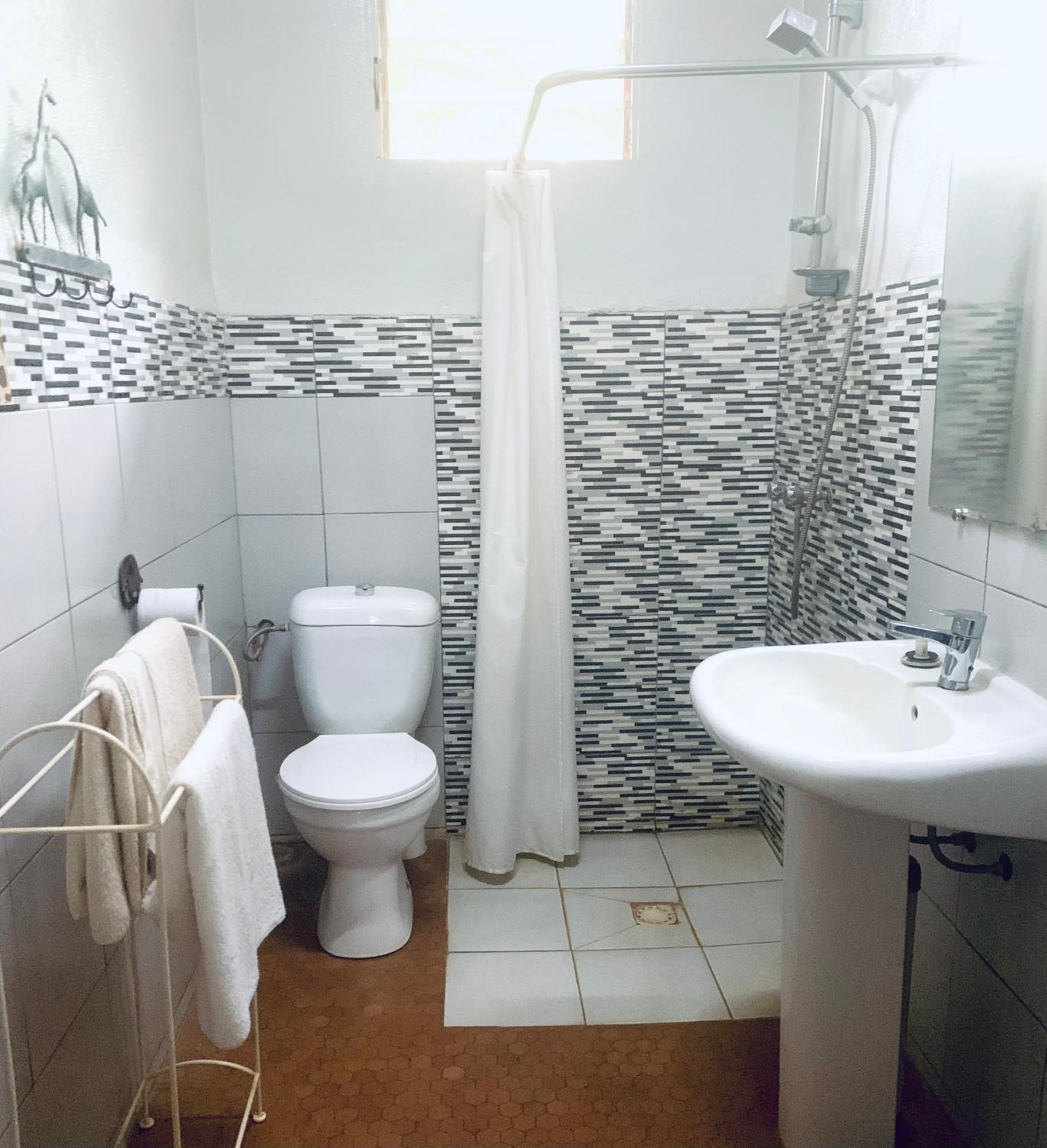 Hotel Ricardo Ouagadougou Ngoại thất bức ảnh